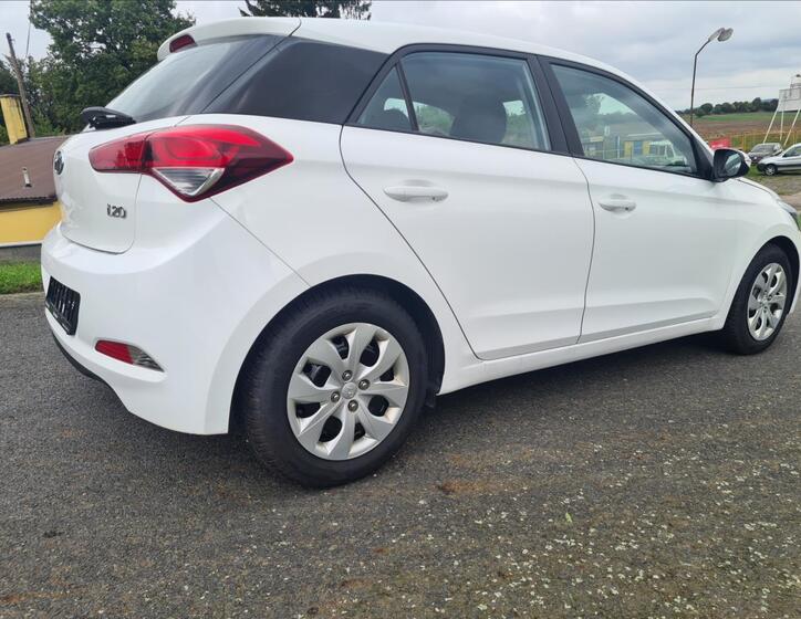 Hyundai i20 3