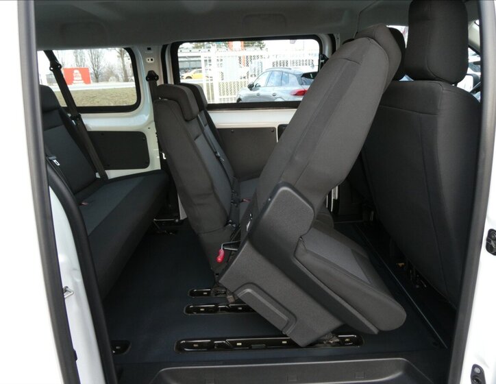 Peugeot Expert Kombi 1,5 l 88 kw