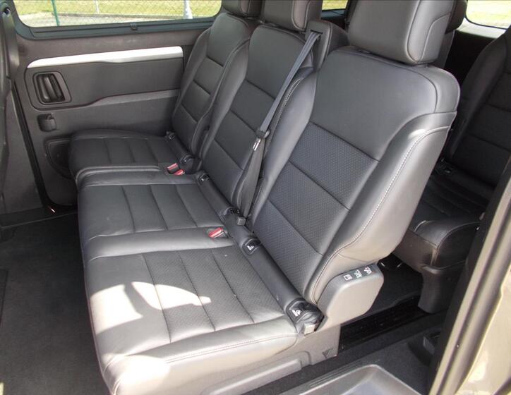 Peugeot Traveller 20