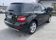 Mercedes-Benz Třídy M SUV / Terénní 3,0 l 165 kw