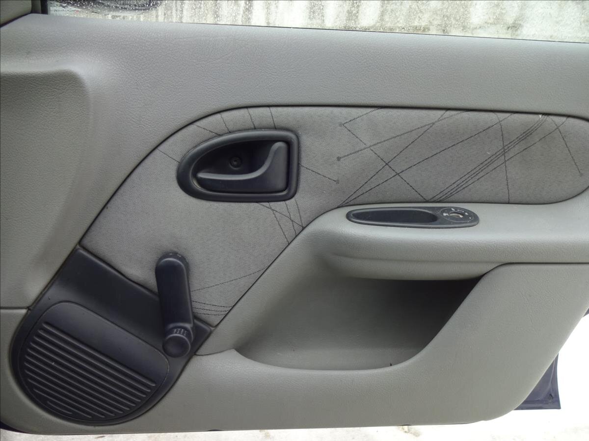 Renault Thalia Sedan 1,4 l 55 kw