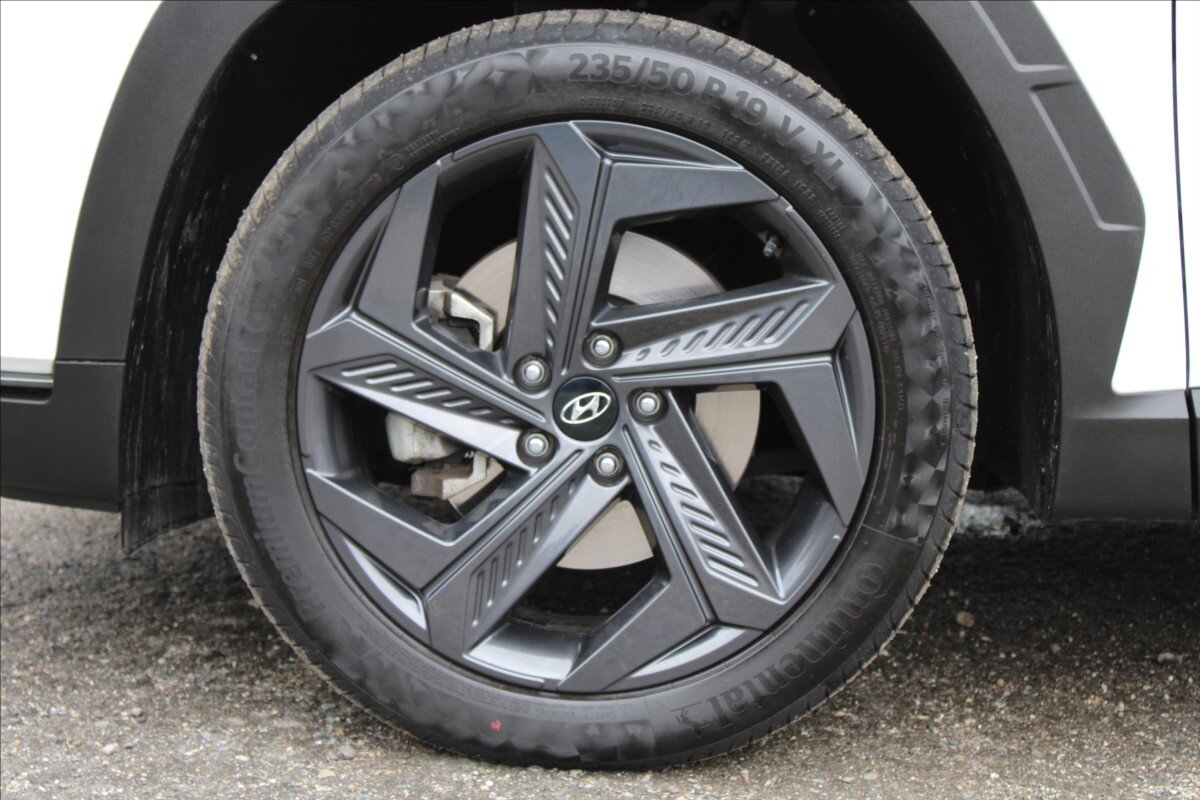 Hyundai Tucson SUV 1,6 l 110 kw