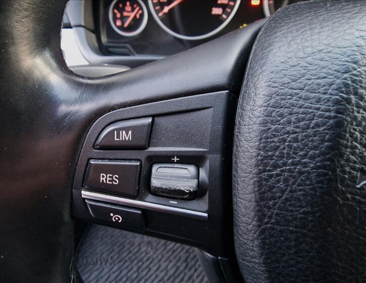 BMW Řada 5 Kombi 2,0 l 135 kw