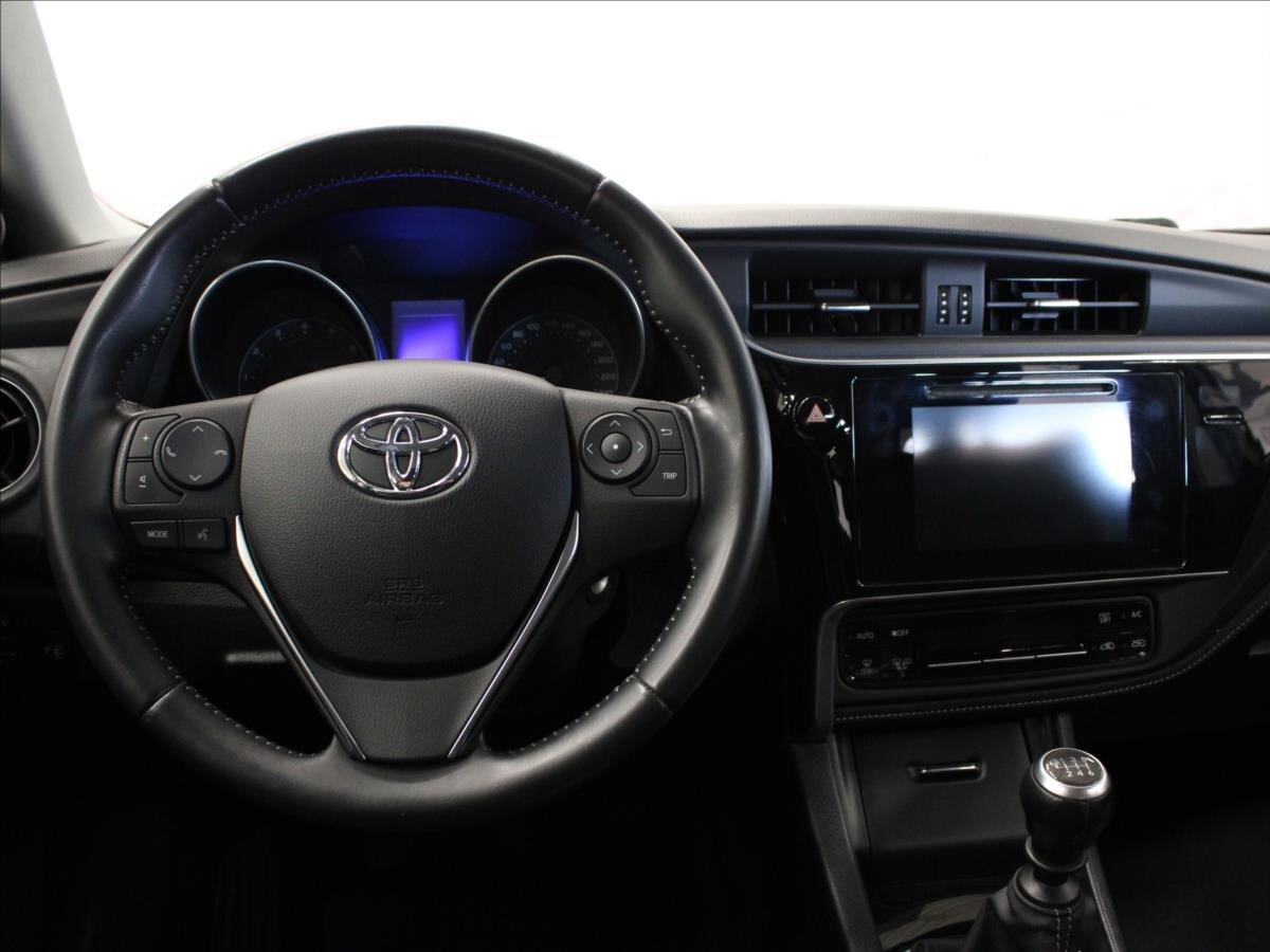 Toyota Auris Hatchback 1,2 l 85 kw