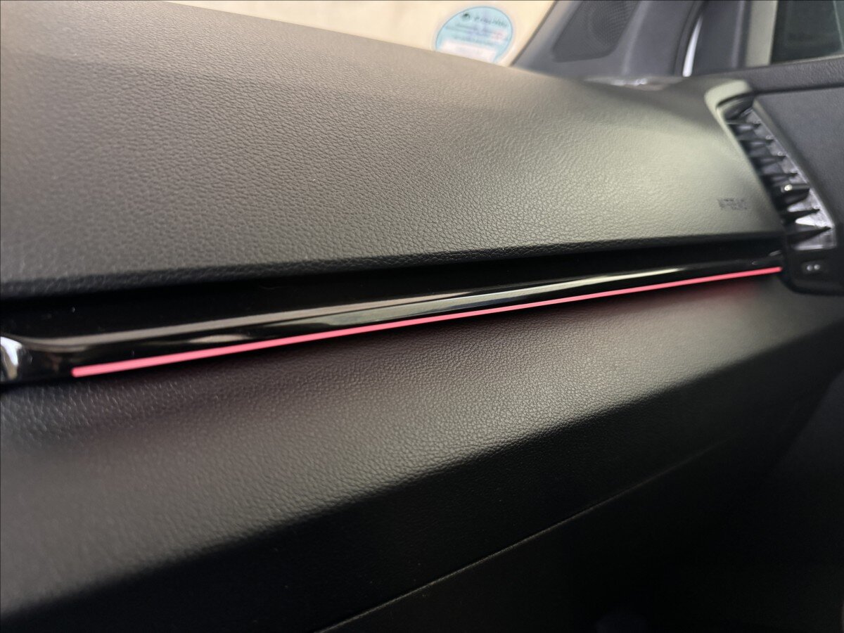 Škoda Karoq SUV / Terénní 2,0 l 110 kw