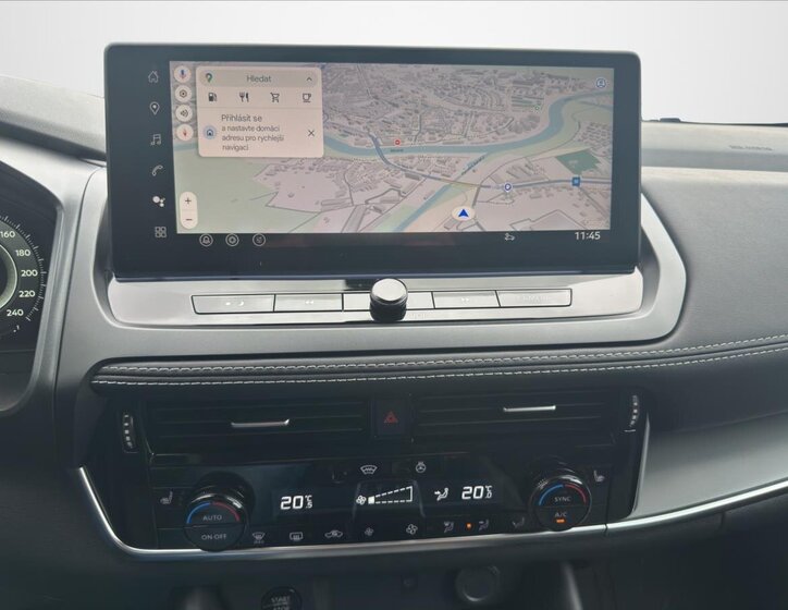 Nissan Qashqai SUV / Terénní 1,3 l 116 kw