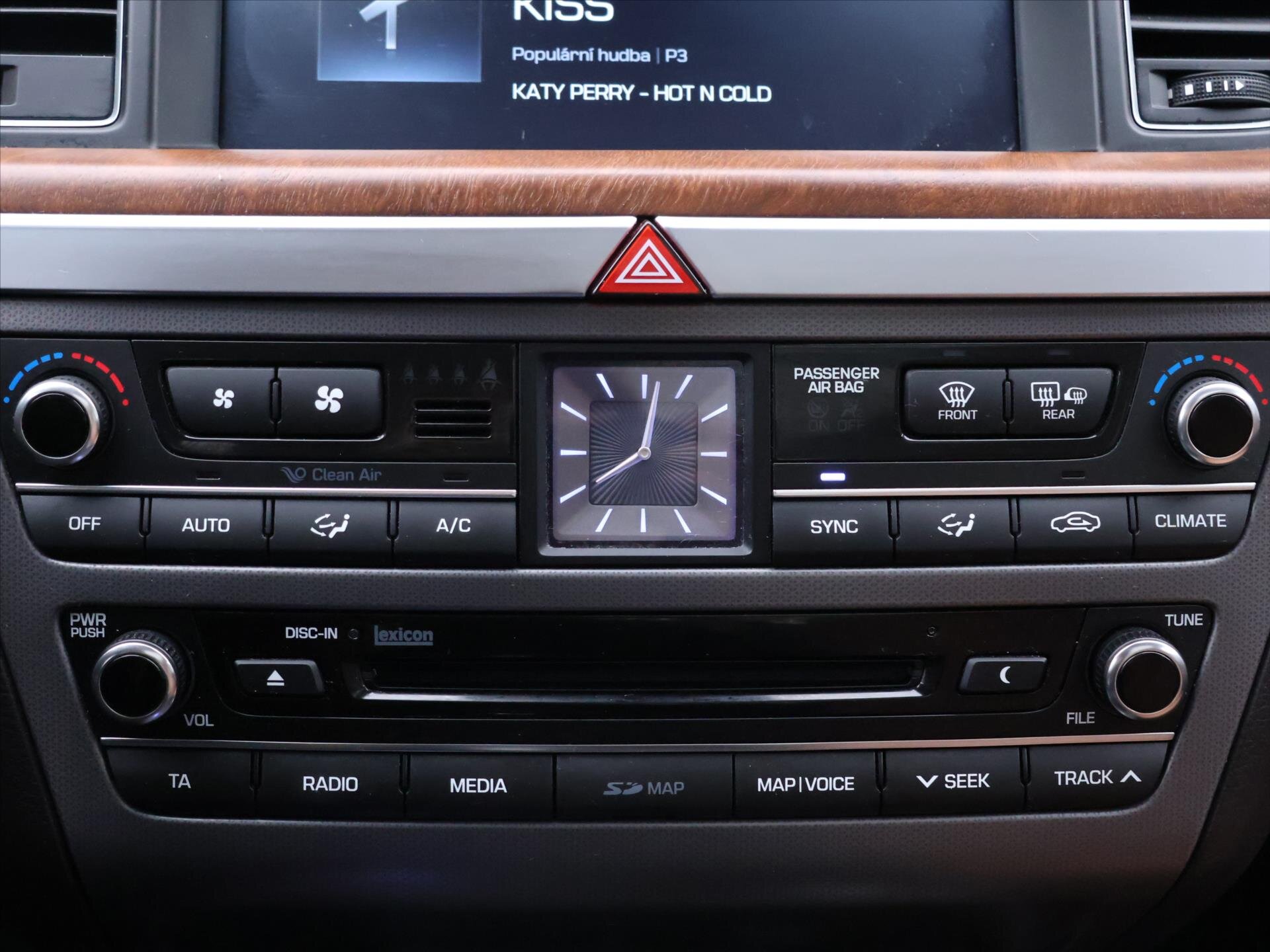 Hyundai Genesis Sedan / Limuzína 3,8 l 232 kw