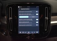 Volvo XC40 SUV / Terénní 2,0 l 120 kw