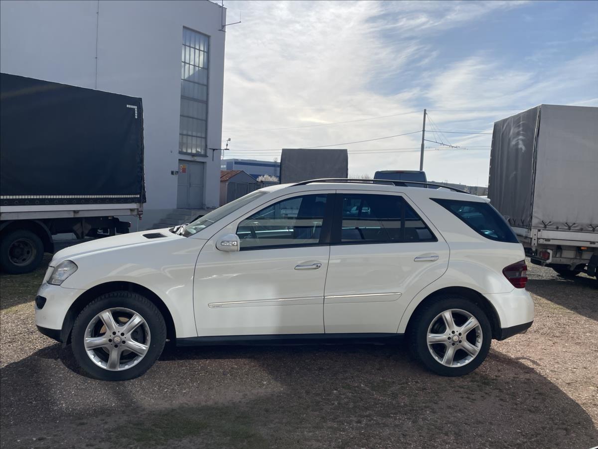 Mercedes-Benz Třídy M SUV 3,0 l 165 kw