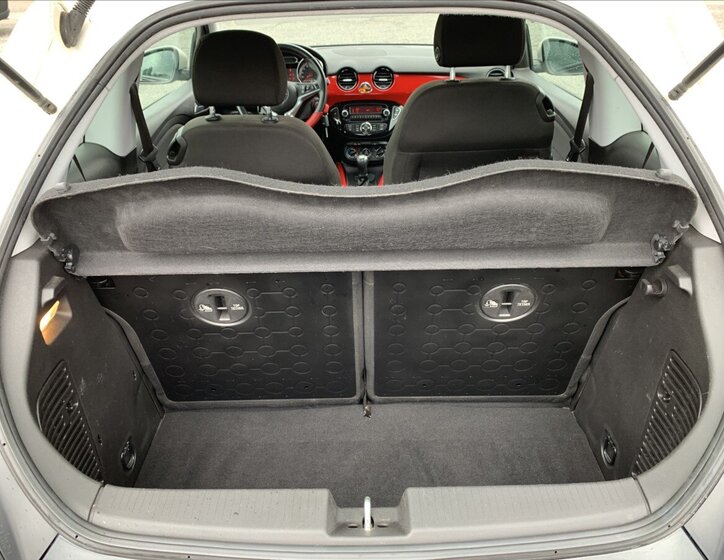 Opel Adam Hatchback 1,4 l 64 kw