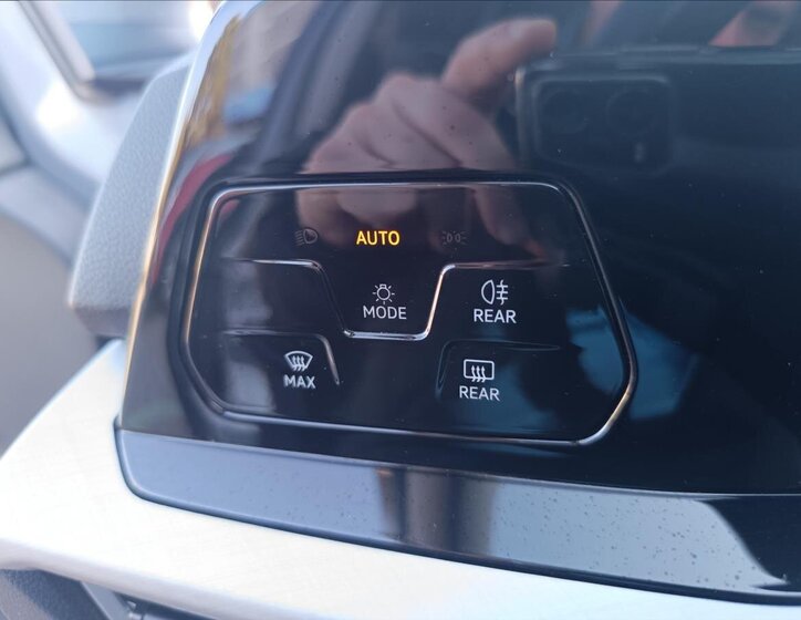 Volkswagen Golf Kombi 2,0 l 85 kw