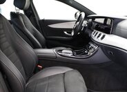 Mercedes-Benz Třídy E 12