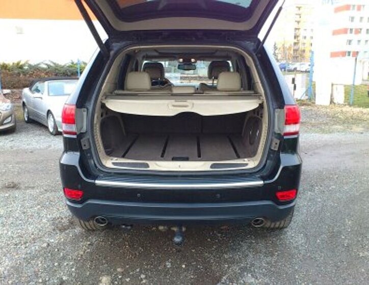 Jeep Grand Cherokee SUV 3,0 l 177 kw