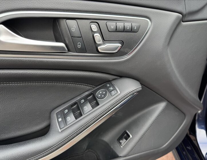 Mercedes-Benz CLA 15