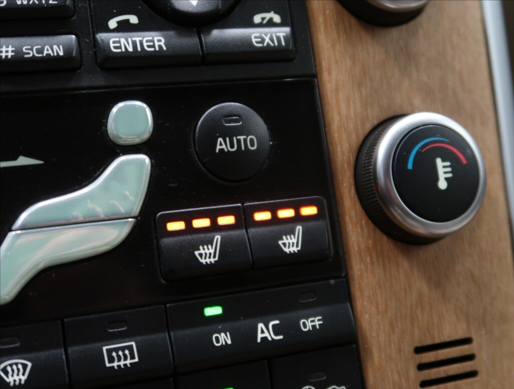 Volvo XC60 SUV / Terénní 2,4 l 120 kw