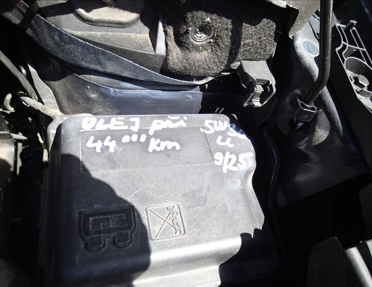 Peugeot 2008 Kombi 1,2 l 61 kw
