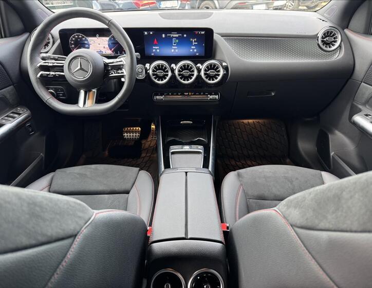 Mercedes-Benz GLA 20