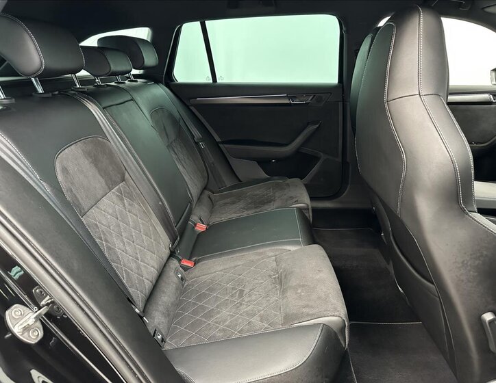 Škoda Superb Kombi 2,0 l 147 kw