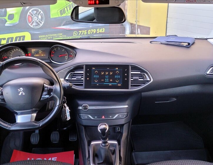 Peugeot 308 Hatchback 1,5 l 75 kw