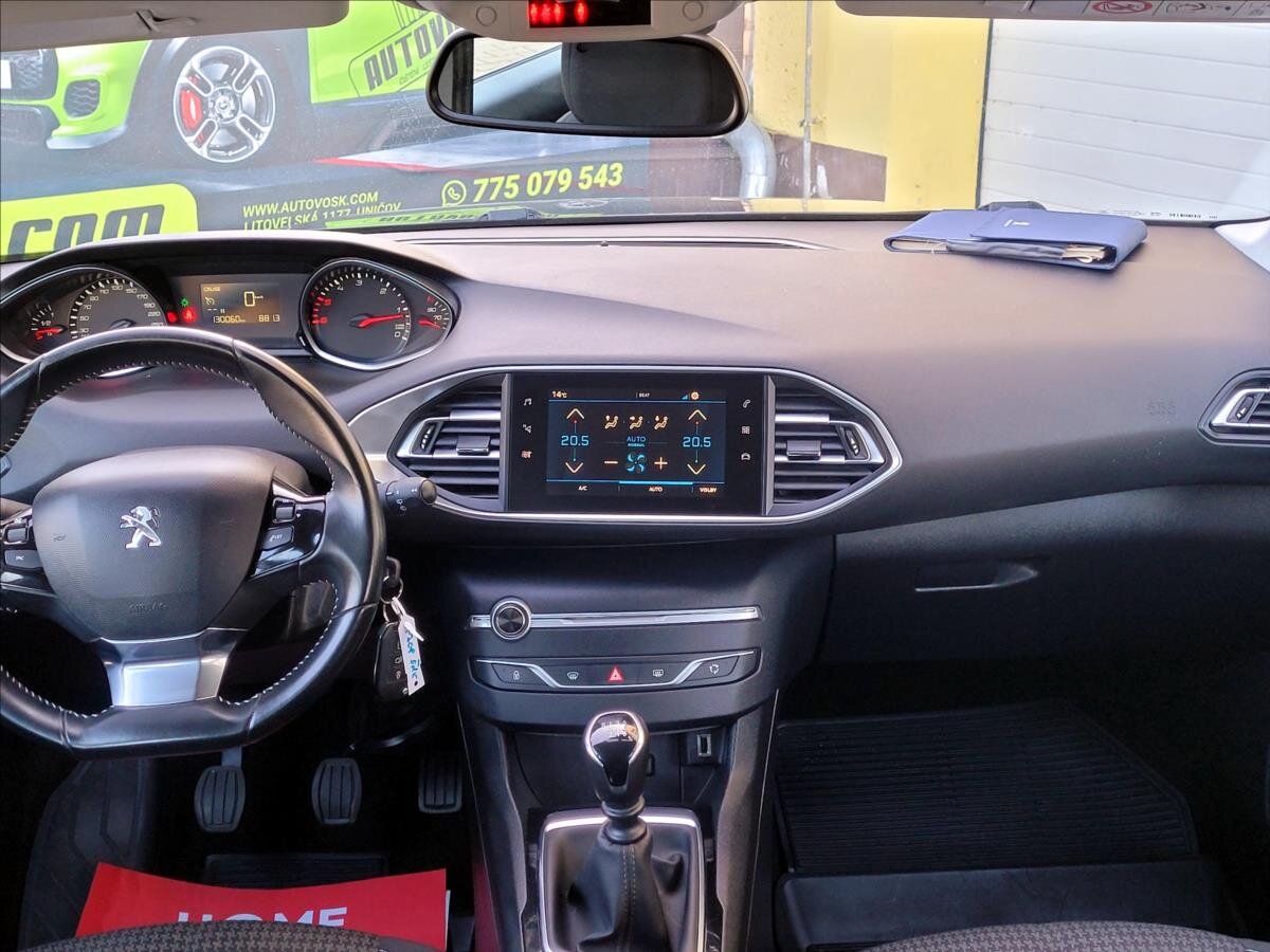 Peugeot 308 Hatchback 1,5 l 75 kw