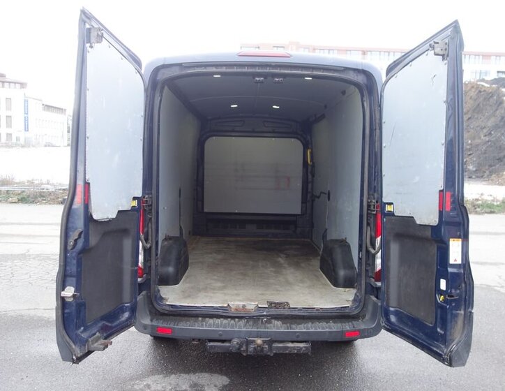 Ford Transit 17