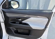 Mitsubishi Outlander 22