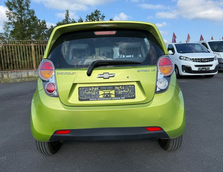 Chevrolet Spark 6