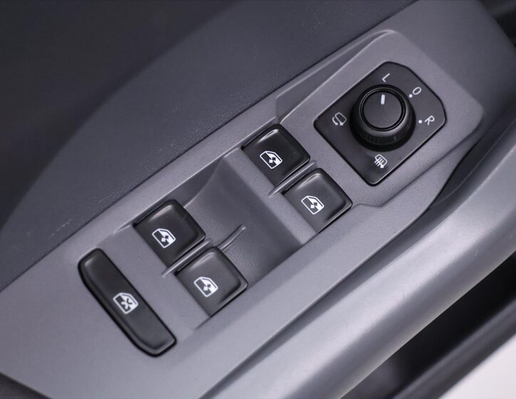 Volkswagen T-Cross SUV 999,0 85 kw