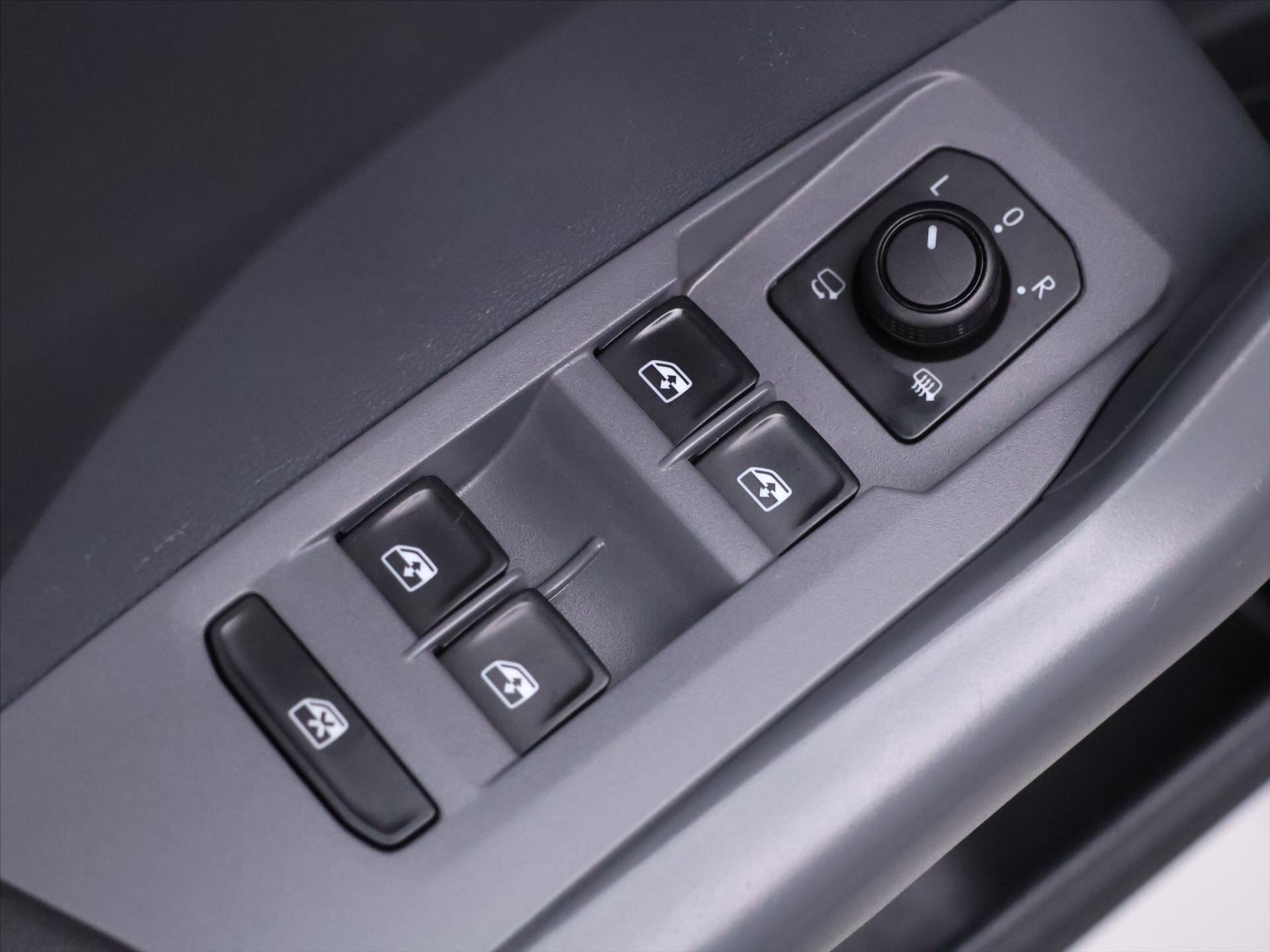 Volkswagen T-Cross SUV 999,0 85 kw