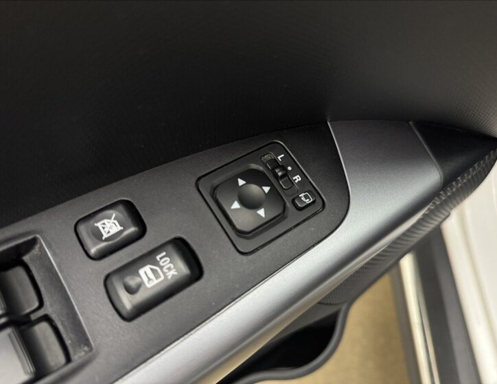 Mitsubishi Outlander SUV / Terénní 2,2 l 115 kw