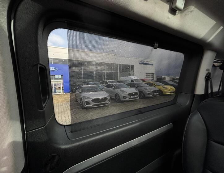 Peugeot Traveller 23