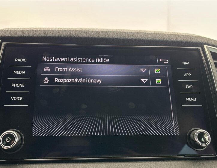 Škoda Karoq SUV / Terénní 1,5 l 110 kw