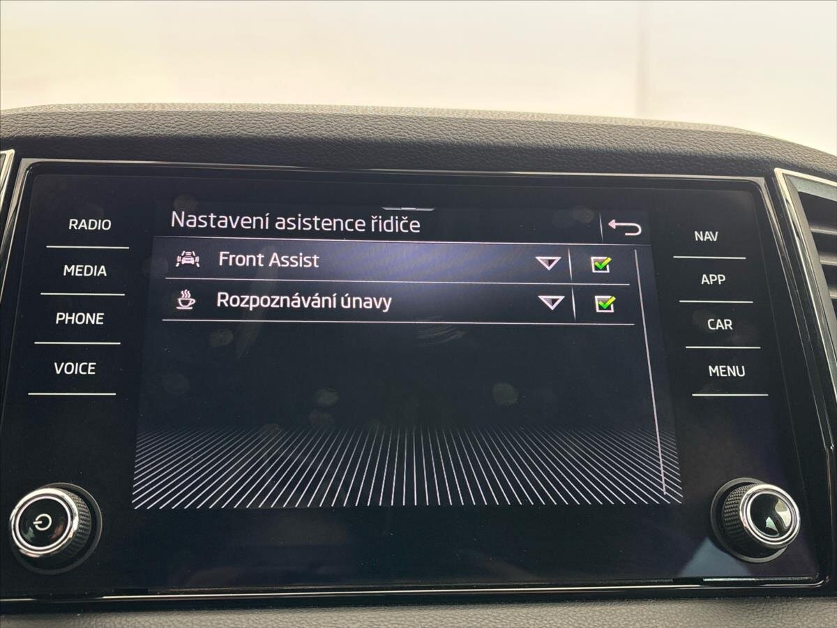 Škoda Karoq SUV / Terénní 1,5 l 110 kw