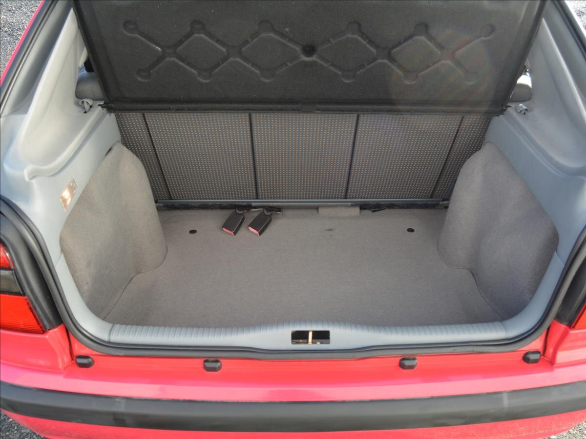 Škoda Felicia Hatchback 1,3 l 40 kw