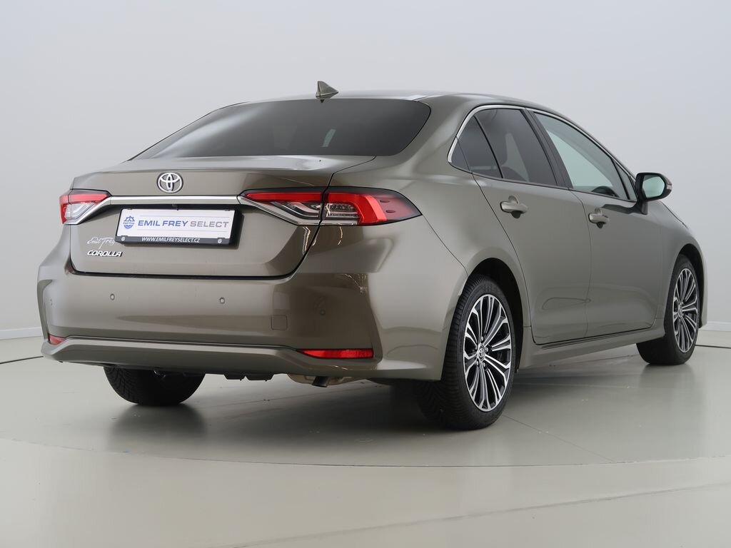 Toyota Corolla Sedan 1,5 l 92 kw