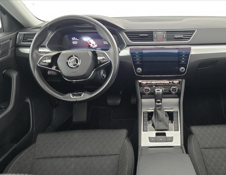 Škoda Superb 18
