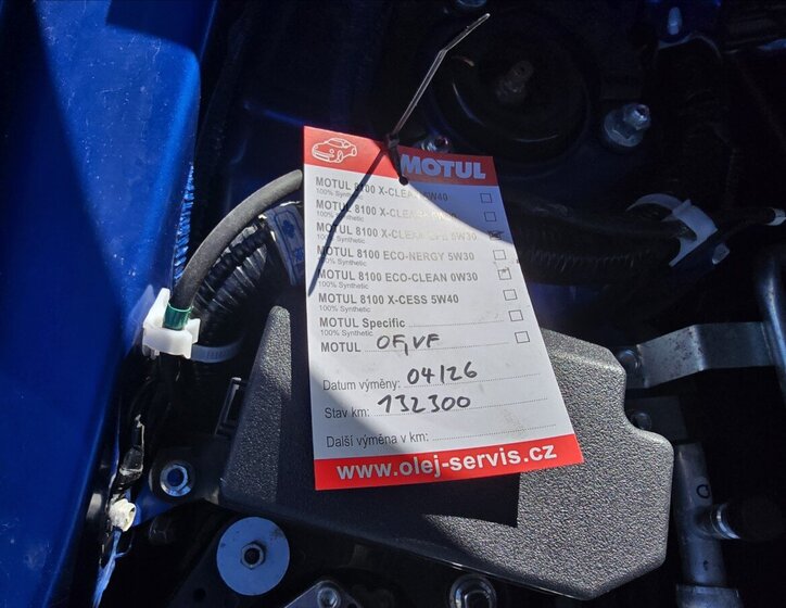 Mitsubishi Eclipse Cross CUV / Crossover 2,4 l 72 kw