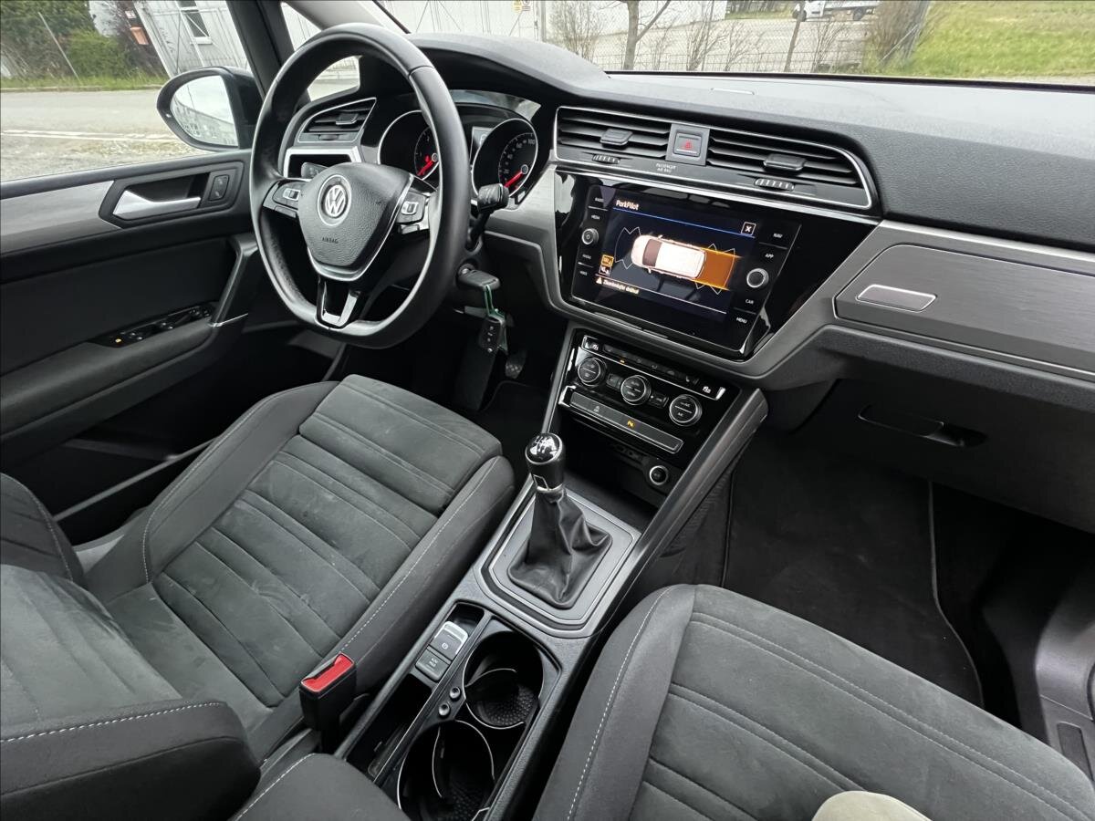Volkswagen Touran Kombi 1,6 l 85 kw
