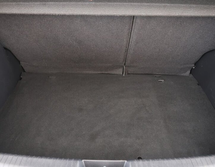 Hyundai i20 Hatchback 1,4 l 74 kw