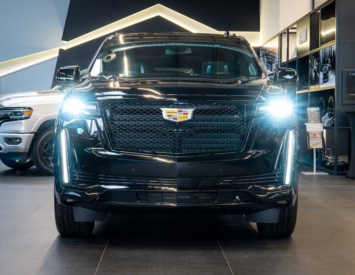 Cadillac Escalade 11