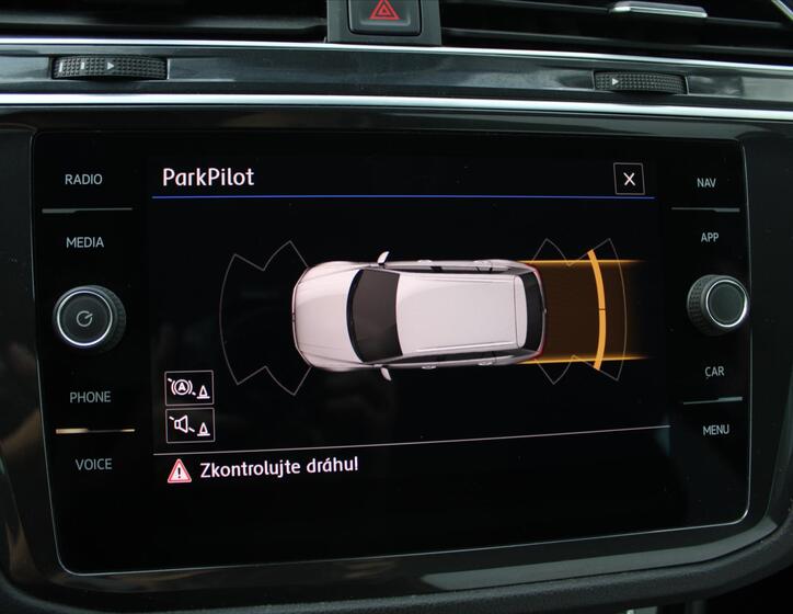 Volkswagen Tiguan 19