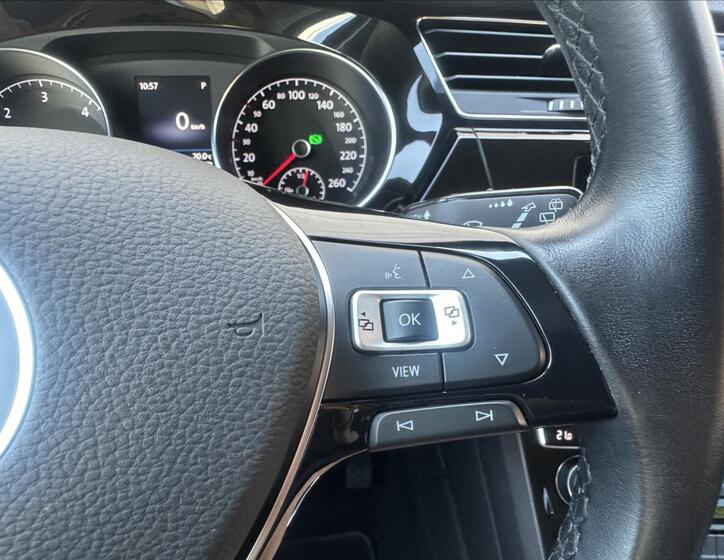 Volkswagen Touran 20