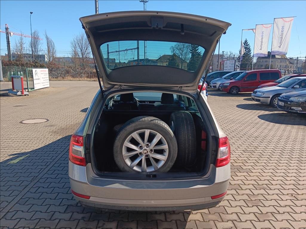 Škoda Octavia Kombi 1,6 l 85 kw