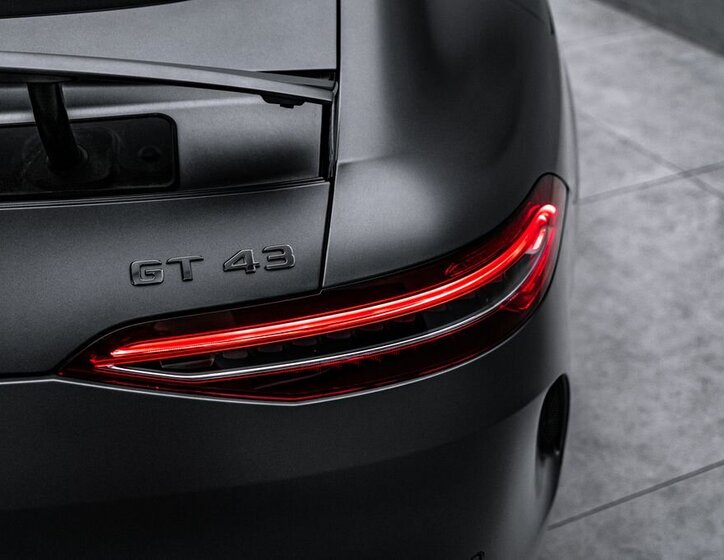 Mercedes-Benz AMG GT 8