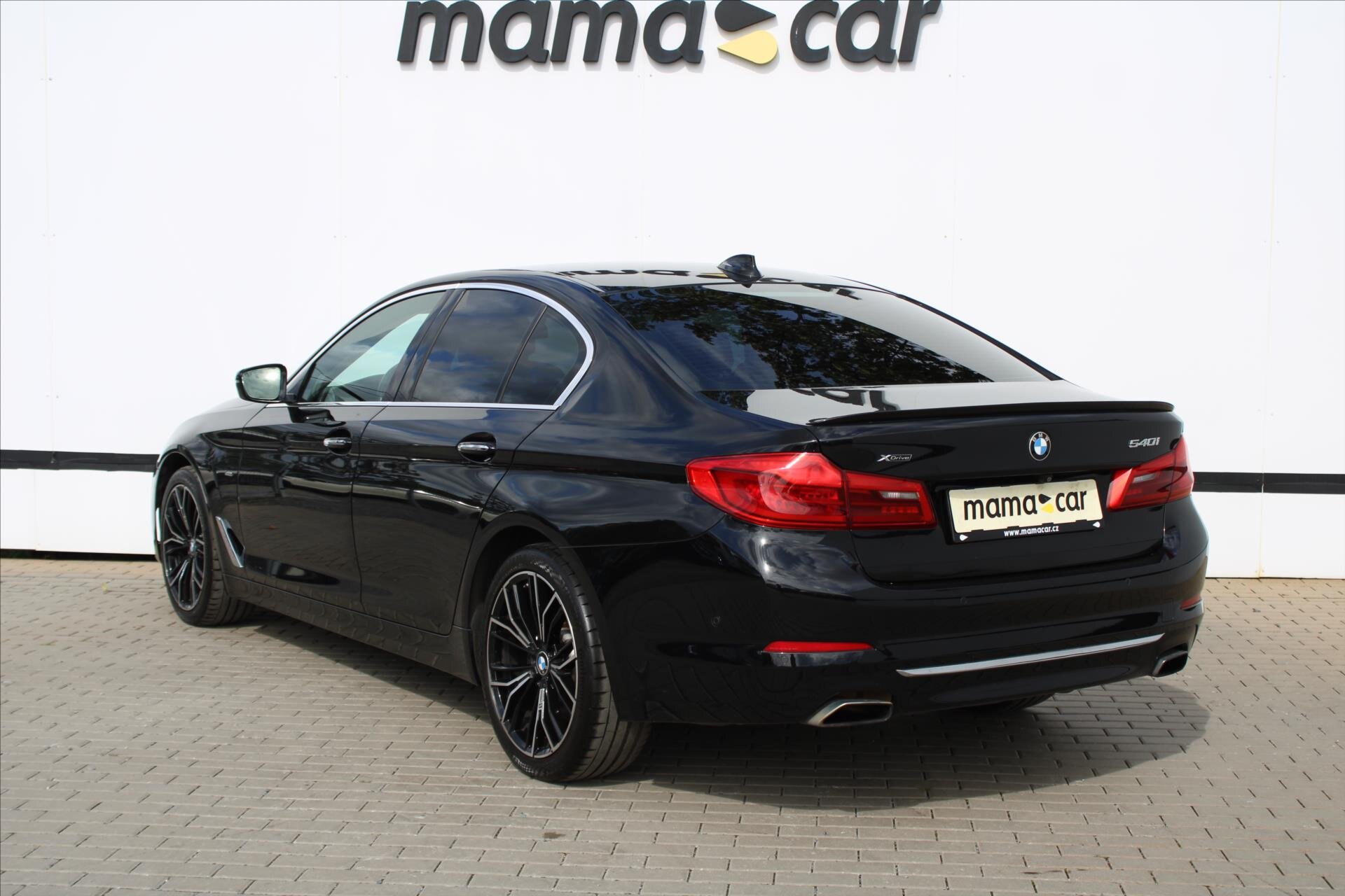 BMW Řada 5 Sedan 3,0 l 250 kw