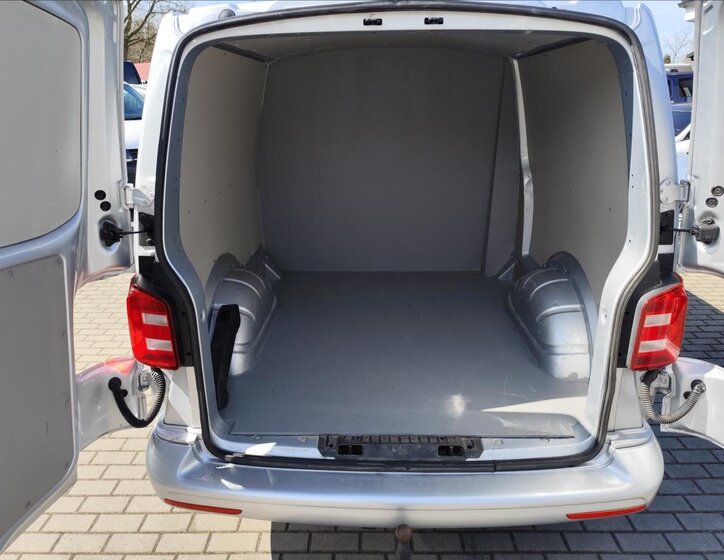 Volkswagen Transporter Kombi 2,0 l 110 kw