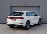 Audi Q8 SUV / Terénní 3,0 l 210 kw