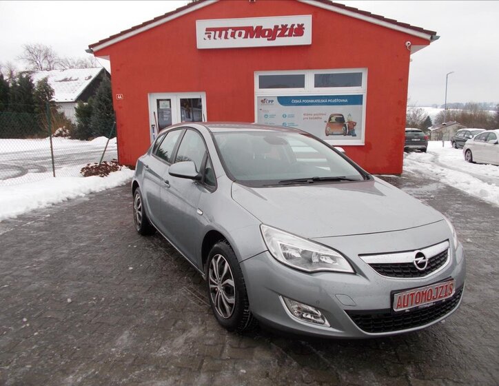 Opel Astra 1