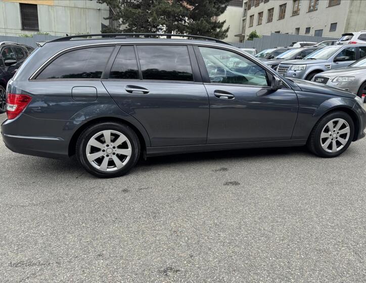 Mercedes-Benz Třídy C 12