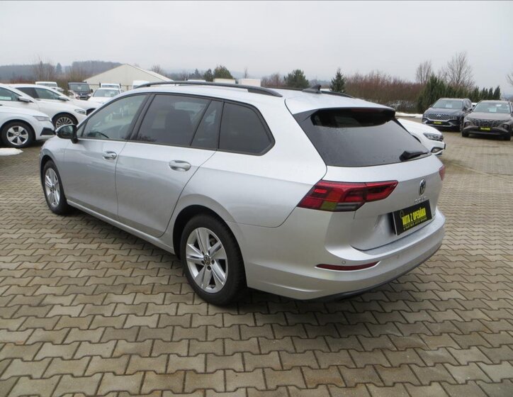 Volkswagen Golf Kombi 1,5 l 110 kw